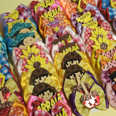 Laço Sobreposto – Festa Junina